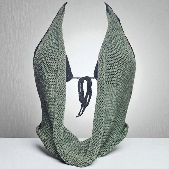 Handmade Knit Halter Top with Crochet Bra - Picture 6 of 8